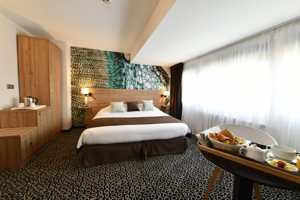 IN SITU HOTEL LE CHAT BOTTE